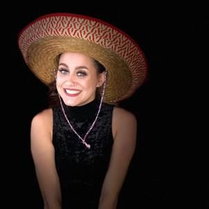 Meet your Posher, Tasmia